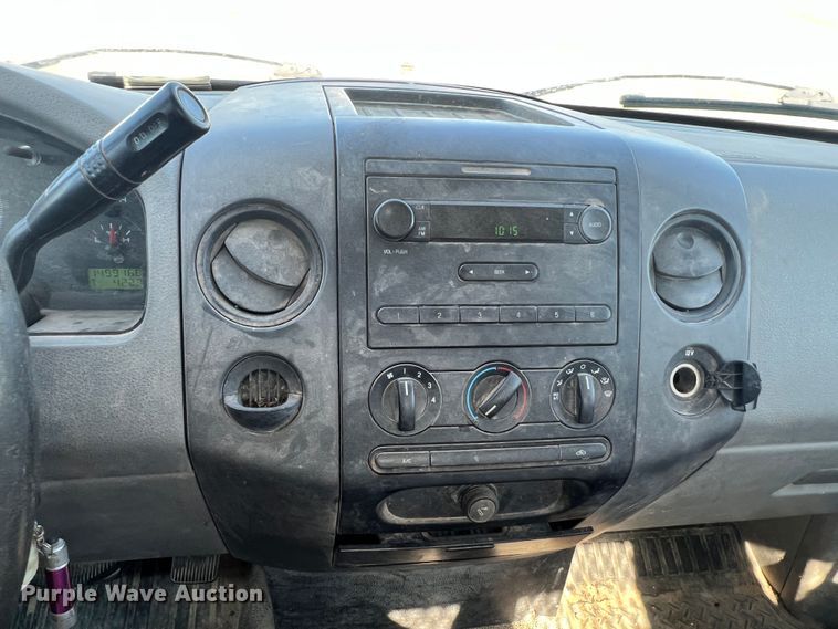 image for item DK7079 2008 Ford F150  utility bed pickup truck