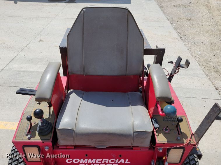 image for item DM7987 Clipper 2503F  ZTR lawn mower