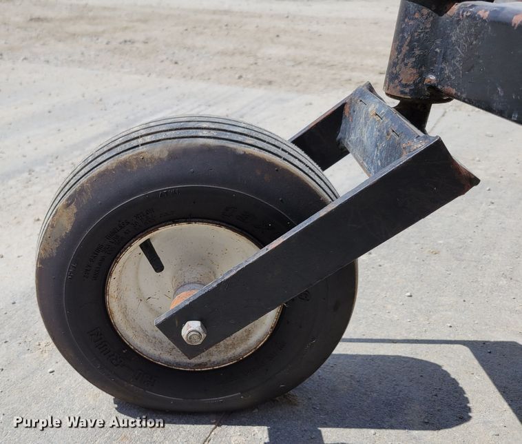 image for item DM7987 Clipper 2503F  ZTR lawn mower