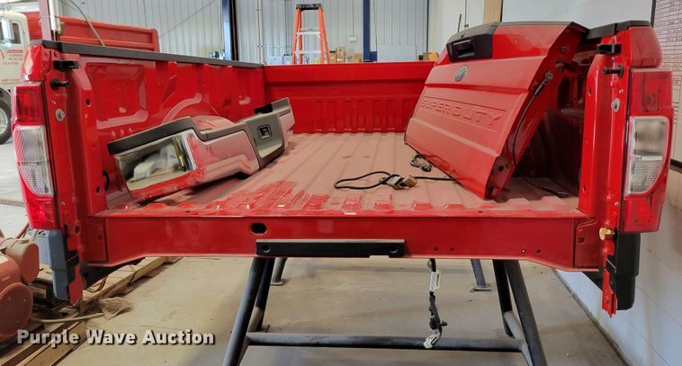 image for item DM7993 Ford F250  pickup truck bed