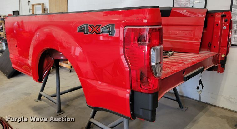 image for item DM7993 Ford F250  pickup truck bed