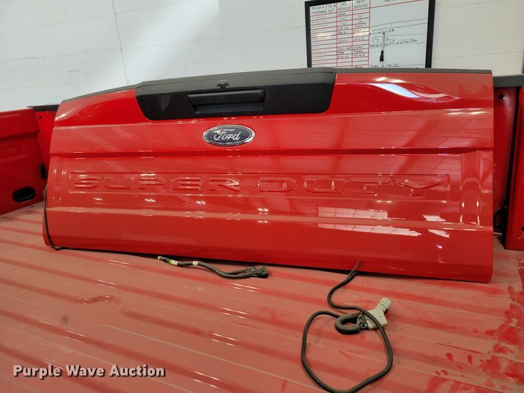 image for item DM7993 Ford F250  pickup truck bed