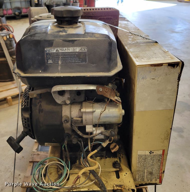 image for item DM7994 Ingersoll Rand 2475  Air compressor