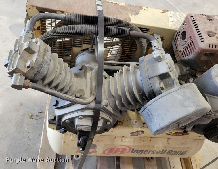 image for item DM7994 Ingersoll Rand 2475  Air compressor