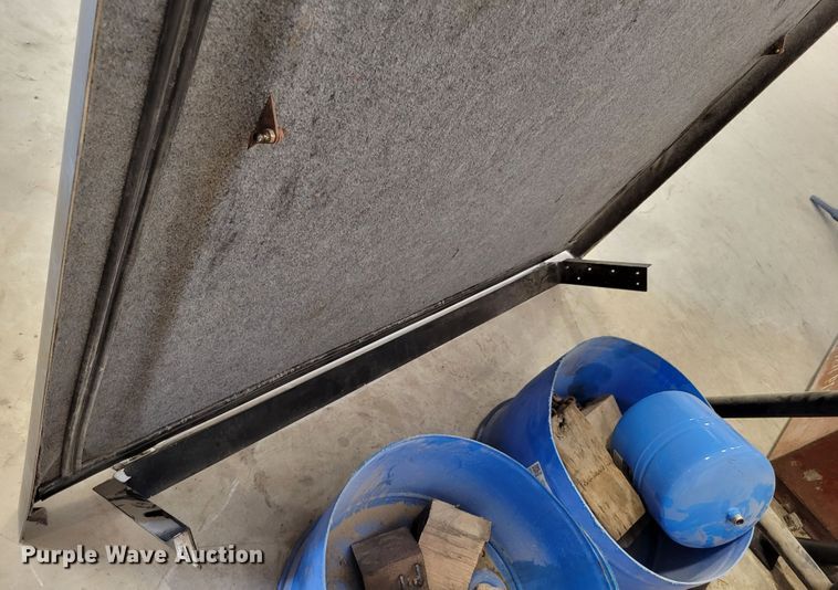 image for item DM8000 Pickup truck bed cover