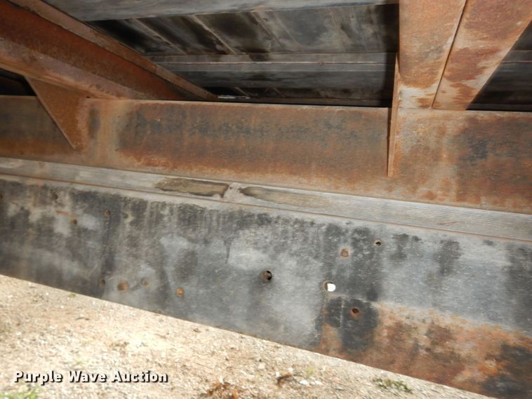 image for item DN1734 1975 Ford F700  dump flatbed truck