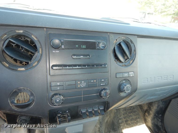 image for item DN1735 2016 Ford F450 Super Duty XL  truck cab and chassis