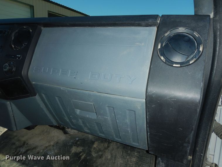 image for item DN1735 2016 Ford F450 Super Duty XL  truck cab and chassis