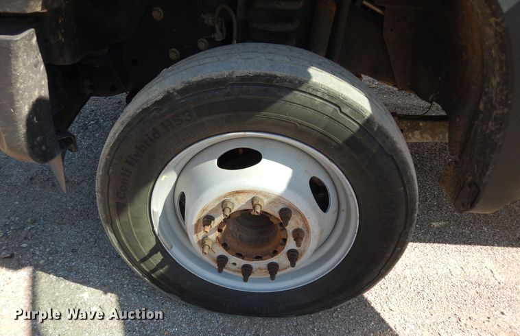 image for item DN1735 2016 Ford F450 Super Duty XL  truck cab and chassis