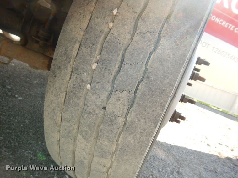 image for item DN1735 2016 Ford F450 Super Duty XL  truck cab and chassis