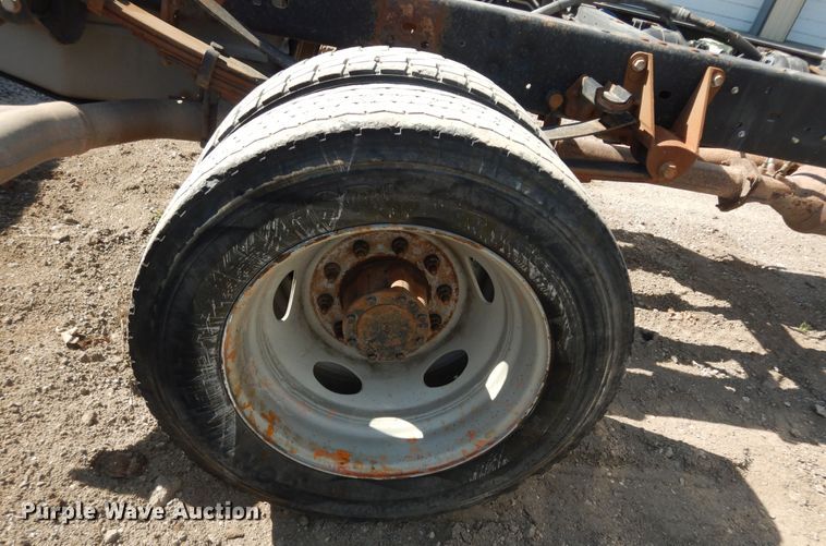 image for item DN1735 2016 Ford F450 Super Duty XL  truck cab and chassis