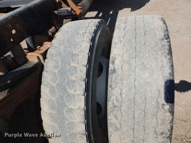 image for item DN1735 2016 Ford F450 Super Duty XL  truck cab and chassis