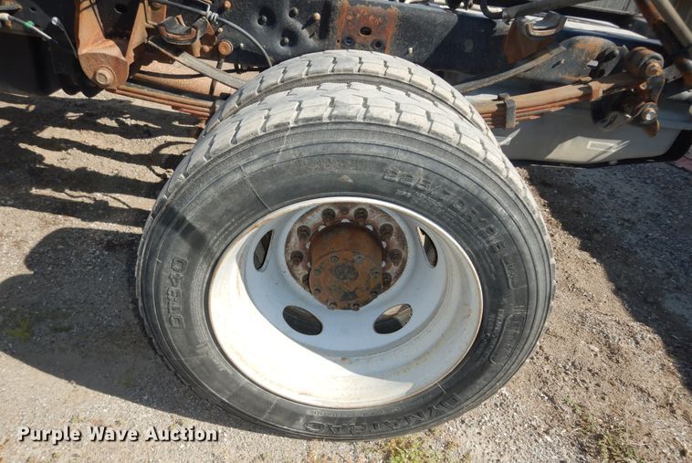 image for item DN1735 2016 Ford F450 Super Duty XL  truck cab and chassis