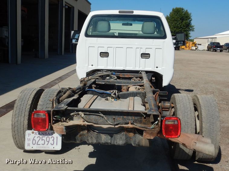 image for item DN1736 2015 Ford F450 Super Duty XL  truck cab and chassis