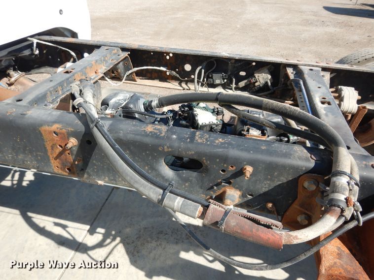 image for item DN1736 2015 Ford F450 Super Duty XL  truck cab and chassis