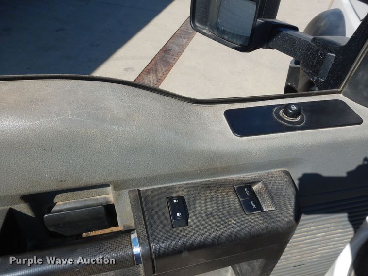 image for item DN1736 2015 Ford F450 Super Duty XL  truck cab and chassis