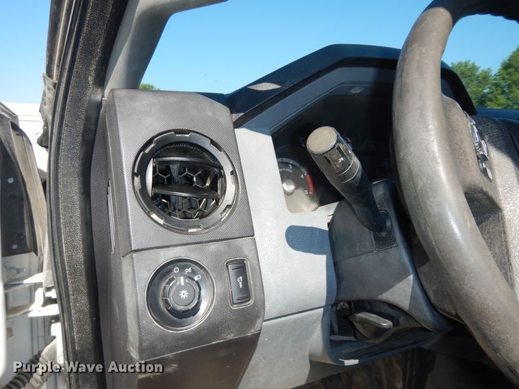 image for item DN1736 2015 Ford F450 Super Duty XL  truck cab and chassis