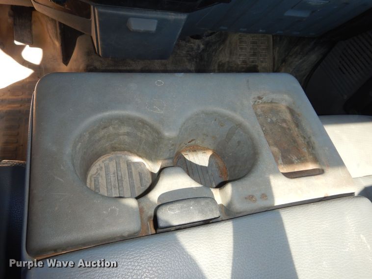 image for item DN1736 2015 Ford F450 Super Duty XL  truck cab and chassis