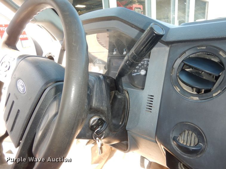 image for item DN1736 2015 Ford F450 Super Duty XL  truck cab and chassis