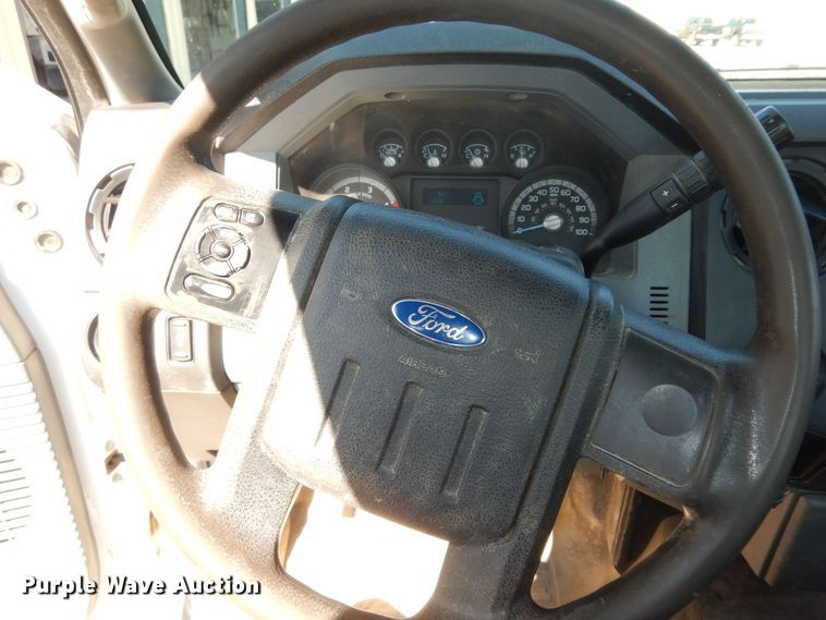 image for item DN1736 2015 Ford F450 Super Duty XL  truck cab and chassis