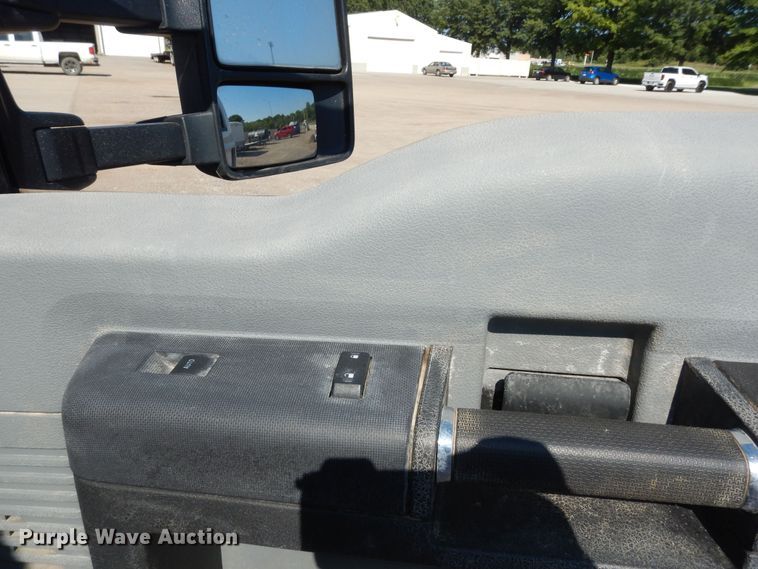 image for item DN1736 2015 Ford F450 Super Duty XL  truck cab and chassis