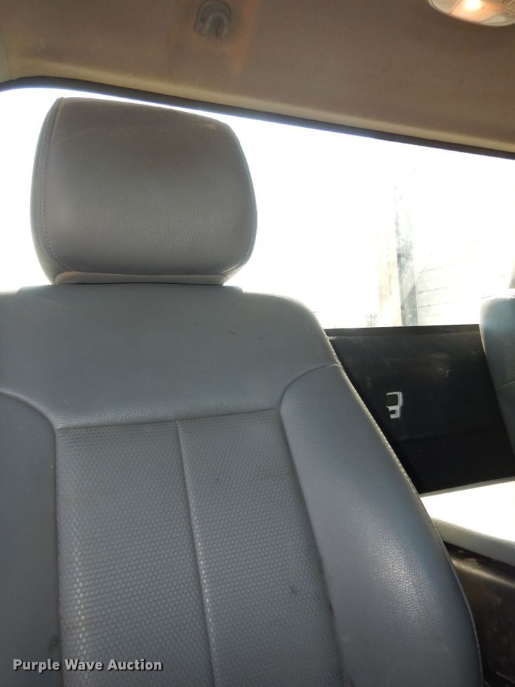 image for item DN1736 2015 Ford F450 Super Duty XL  truck cab and chassis