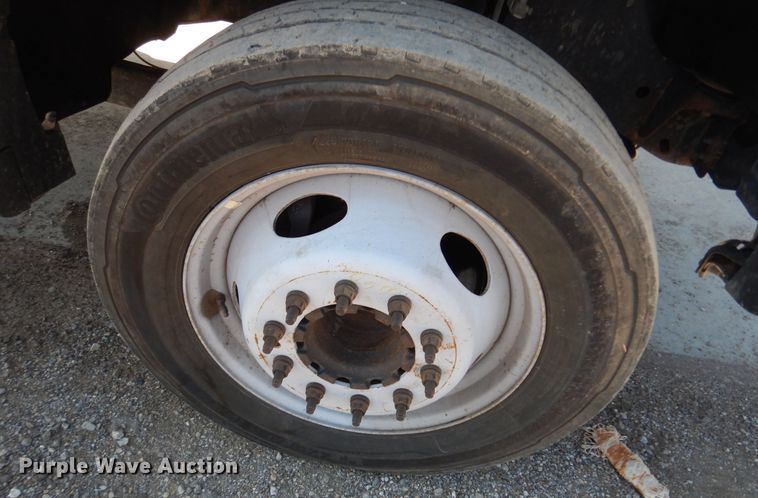 image for item DN1736 2015 Ford F450 Super Duty XL  truck cab and chassis