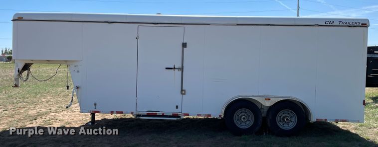 image for item DN5144 2002 CM  enclosed cargo trailer