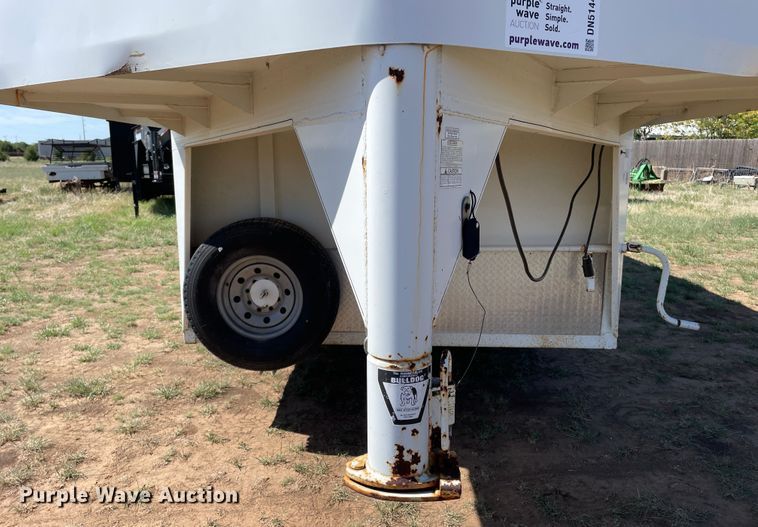 image for item DN5144 2002 CM  enclosed cargo trailer