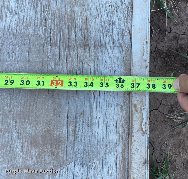 image for item DN5144 2002 CM  enclosed cargo trailer