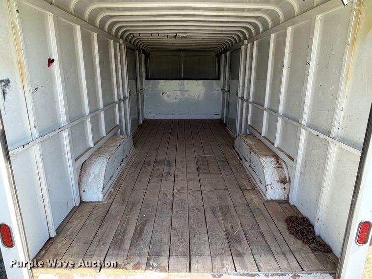 image for item DN5144 2002 CM  enclosed cargo trailer