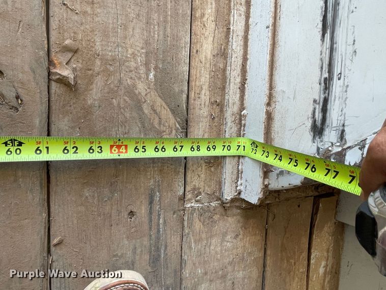 image for item DN5144 2002 CM  enclosed cargo trailer