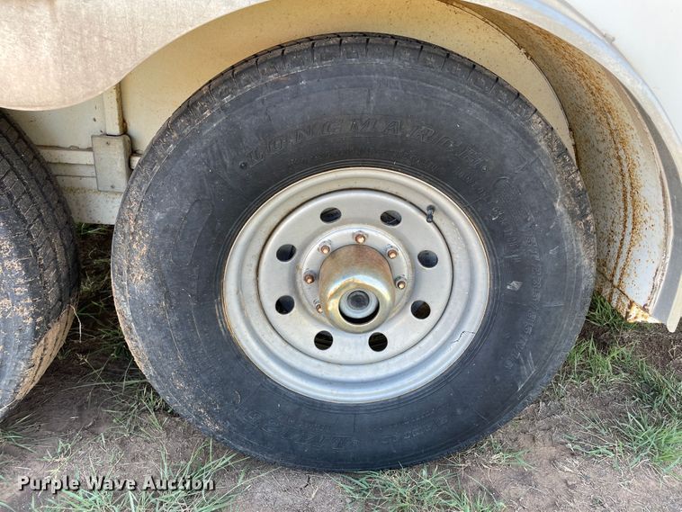 image for item DN5144 2002 CM  enclosed cargo trailer