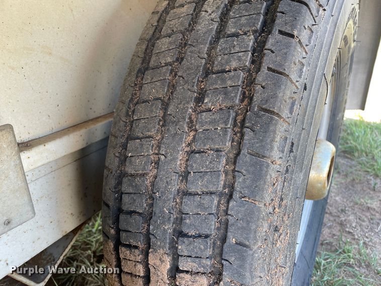 image for item DN5144 2002 CM  enclosed cargo trailer