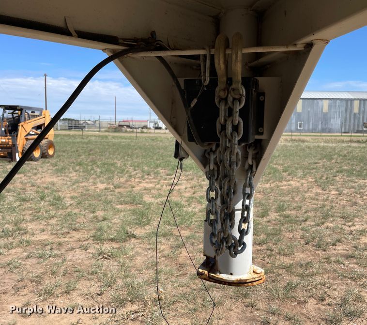 image for item DN5144 2002 CM  enclosed cargo trailer