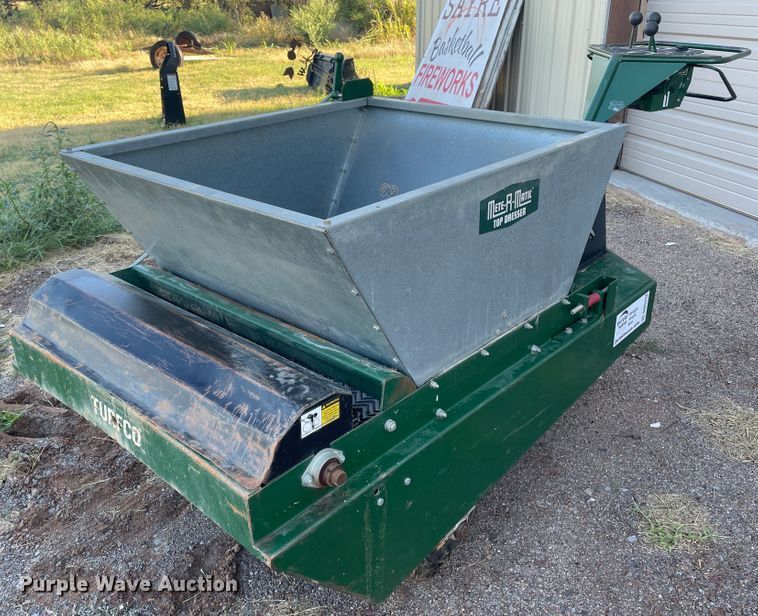 image for item DN5152 Turfco Metermatic  top dresser spreader