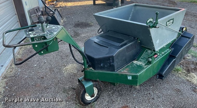 image for item DN5152 Turfco Metermatic  top dresser spreader