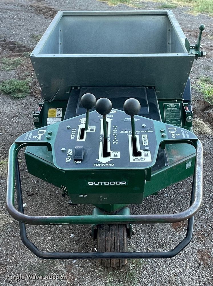 image for item DN5152 Turfco Metermatic  top dresser spreader