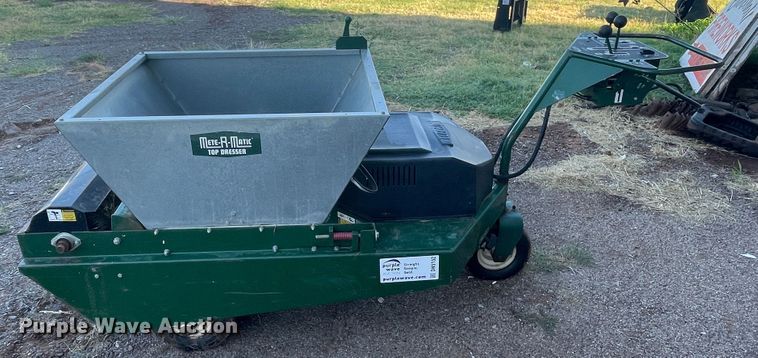 image for item DN5152 Turfco Metermatic  top dresser spreader
