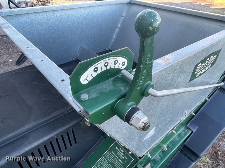 image for item DN5152 Turfco Metermatic  top dresser spreader
