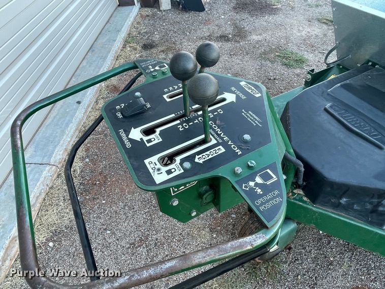 image for item DN5152 Turfco Metermatic  top dresser spreader