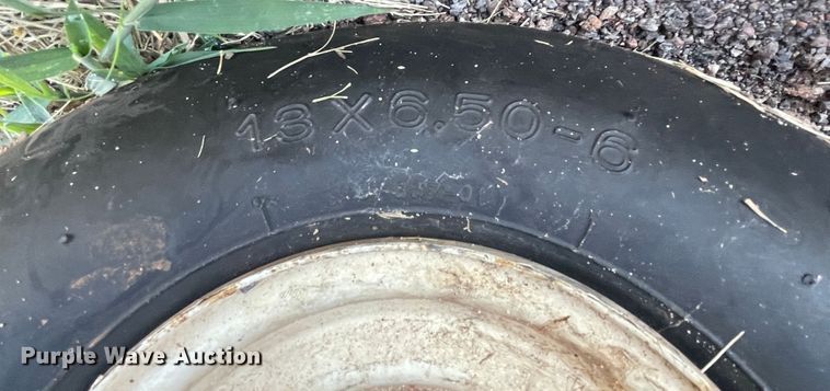 image for item DN5152 Turfco Metermatic  top dresser spreader