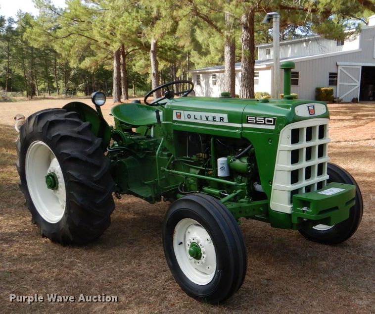 image for item DO1512 1964 Oliver 550  tractor