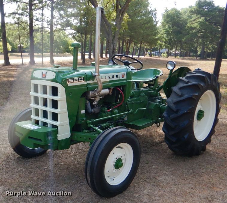 image for item DO1512 1964 Oliver 550  tractor