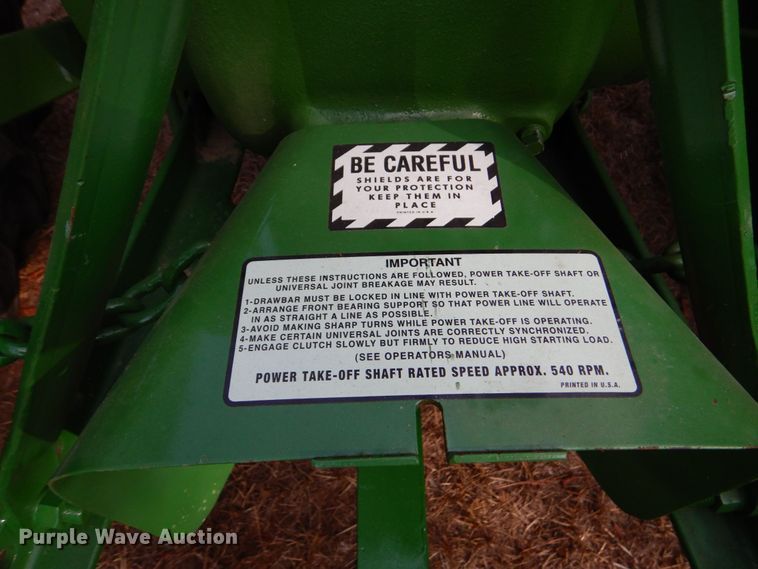 image for item DO1512 1964 Oliver 550  tractor