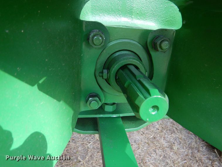 image for item DO1512 1964 Oliver 550  tractor