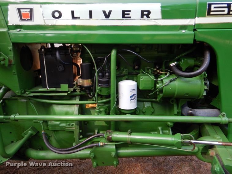 image for item DO1512 1964 Oliver 550  tractor