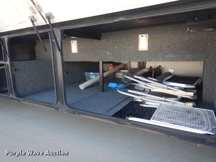 image for item DP5663 2003 Jayco Avatar 3800K  RV