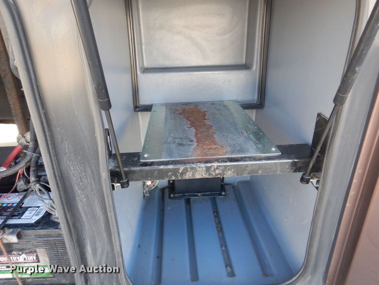 image for item DP5663 2003 Jayco Avatar 3800K  RV