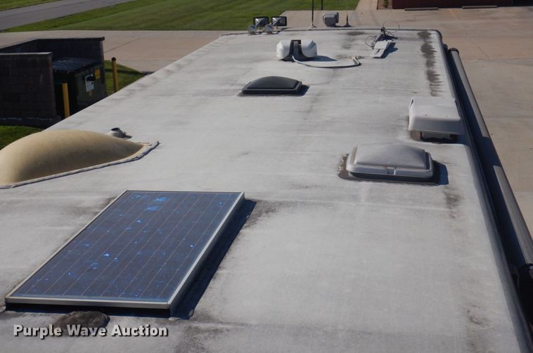 image for item DP5663 2003 Jayco Avatar 3800K  RV